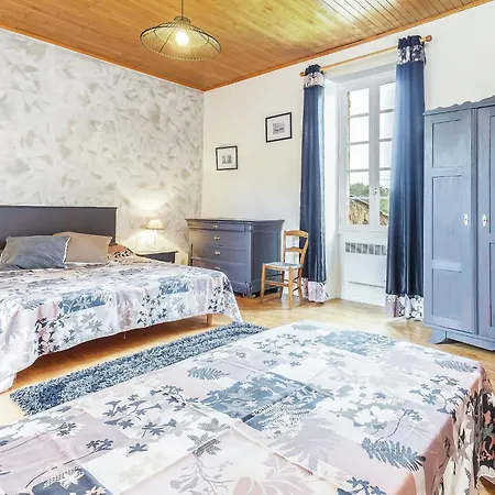 Comfortable With Private Pool * Besse (Dordogne)