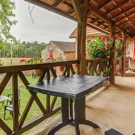 Comfortable With Private Pool Holiday home